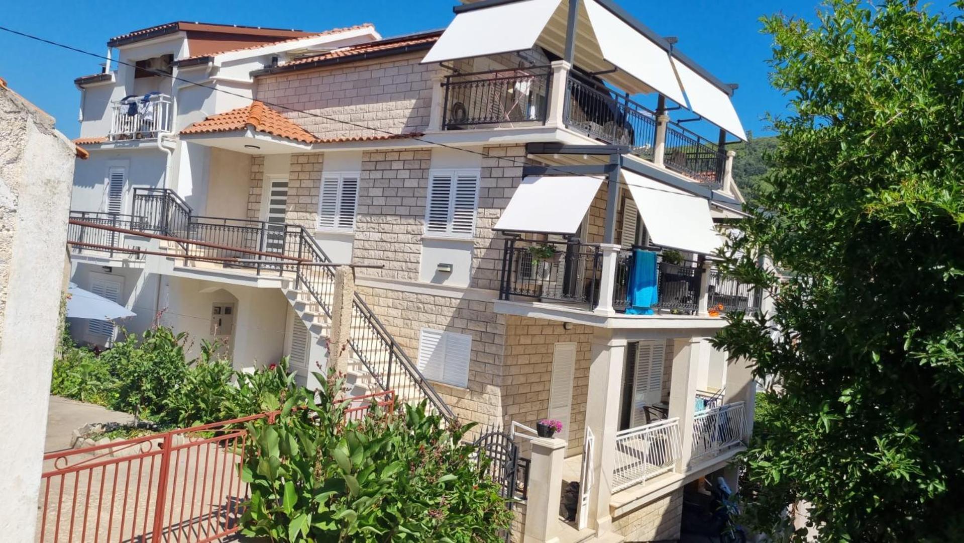 Apartments Boris Smokvica  Bagian luar foto